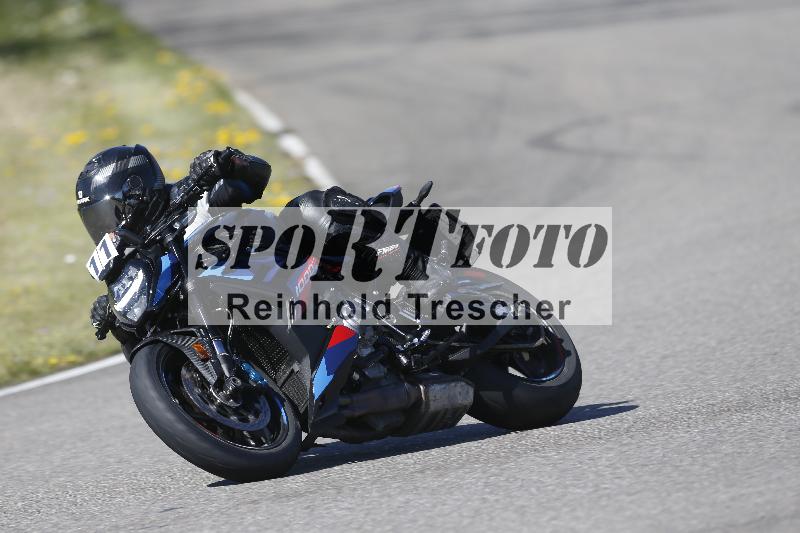 /05 07.04.2026 Cornu Master School ADR/Gruppe rot/11